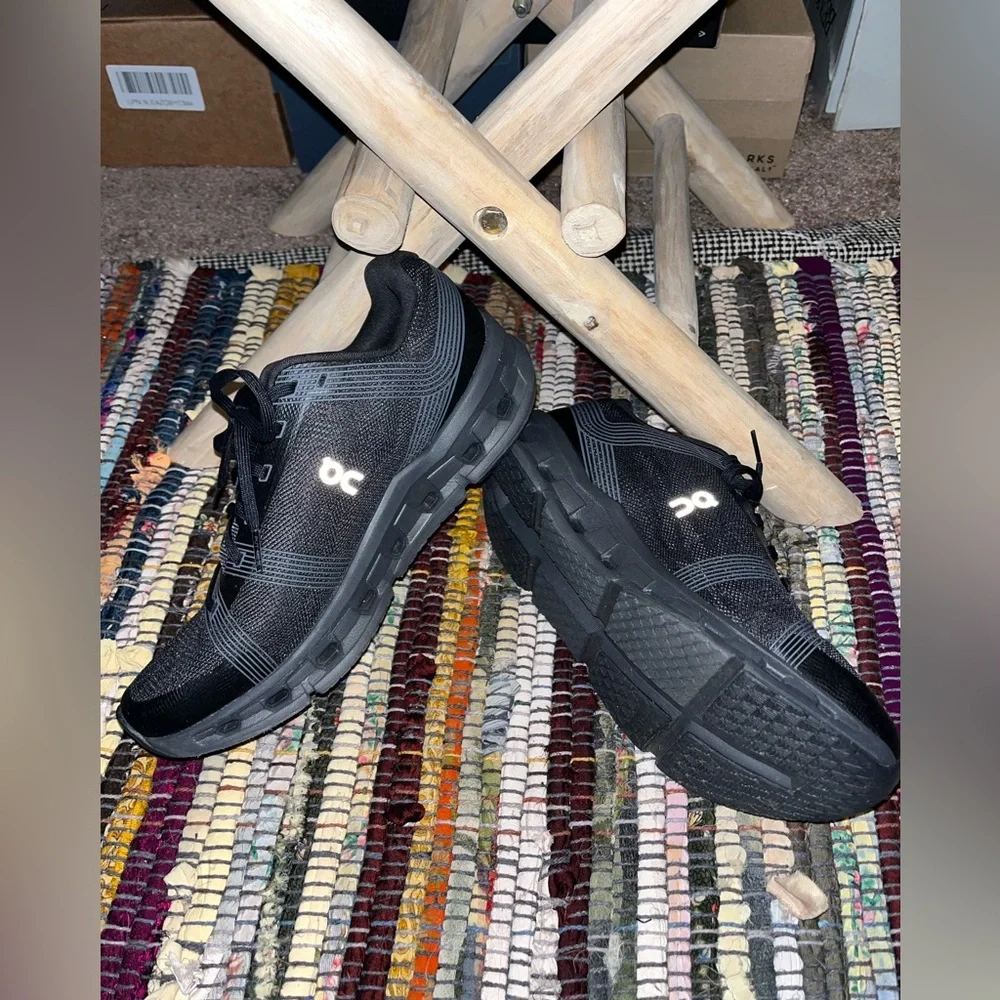 On Cloud sneakers women’s 10 men’s 8.5 gently used - Picture 10 of 13